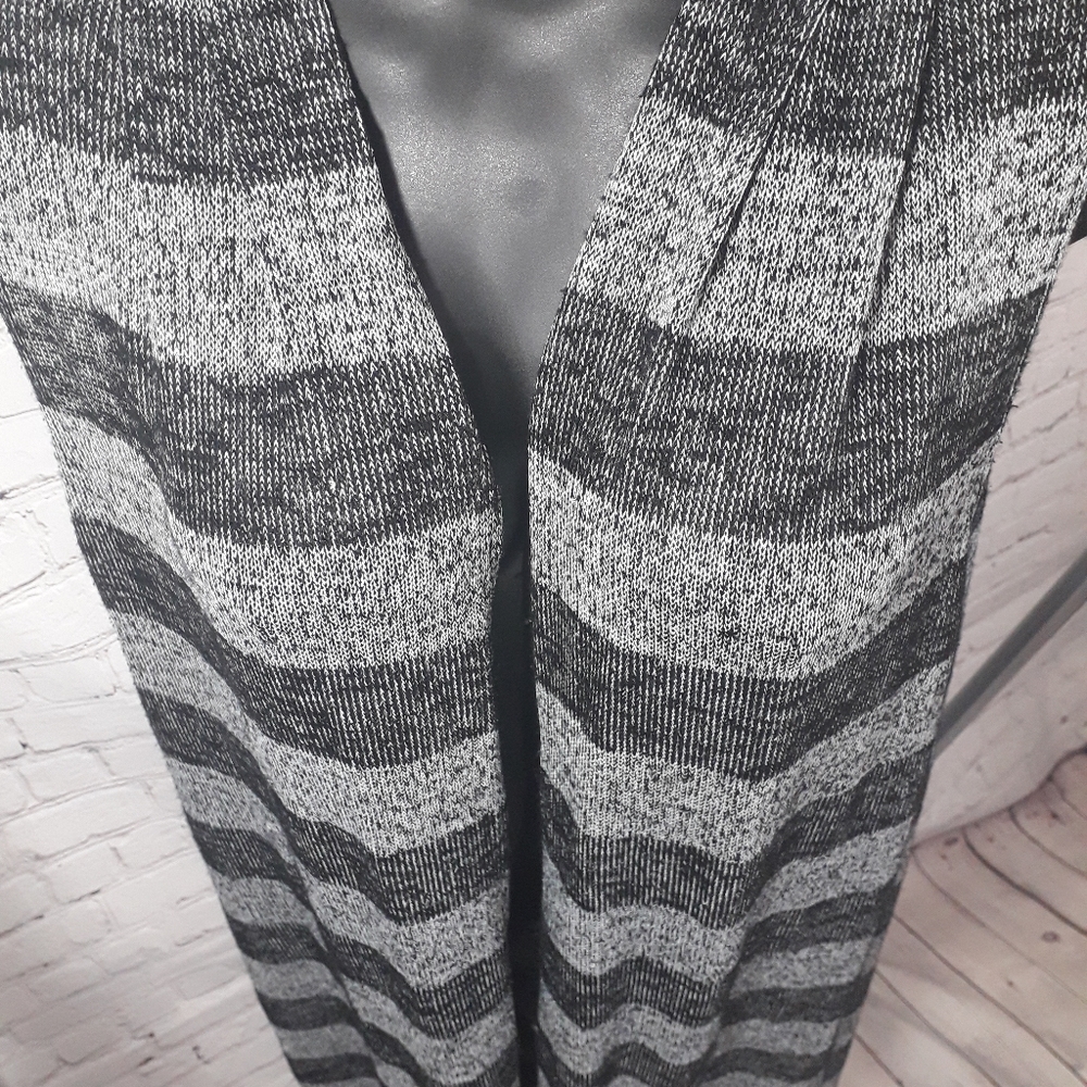 Curvy sense Vest..🙎‍♀️❤ - Picture 10 of 10